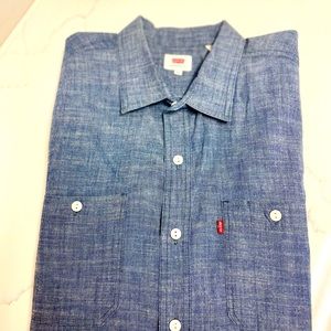 Levi’s cotton button down